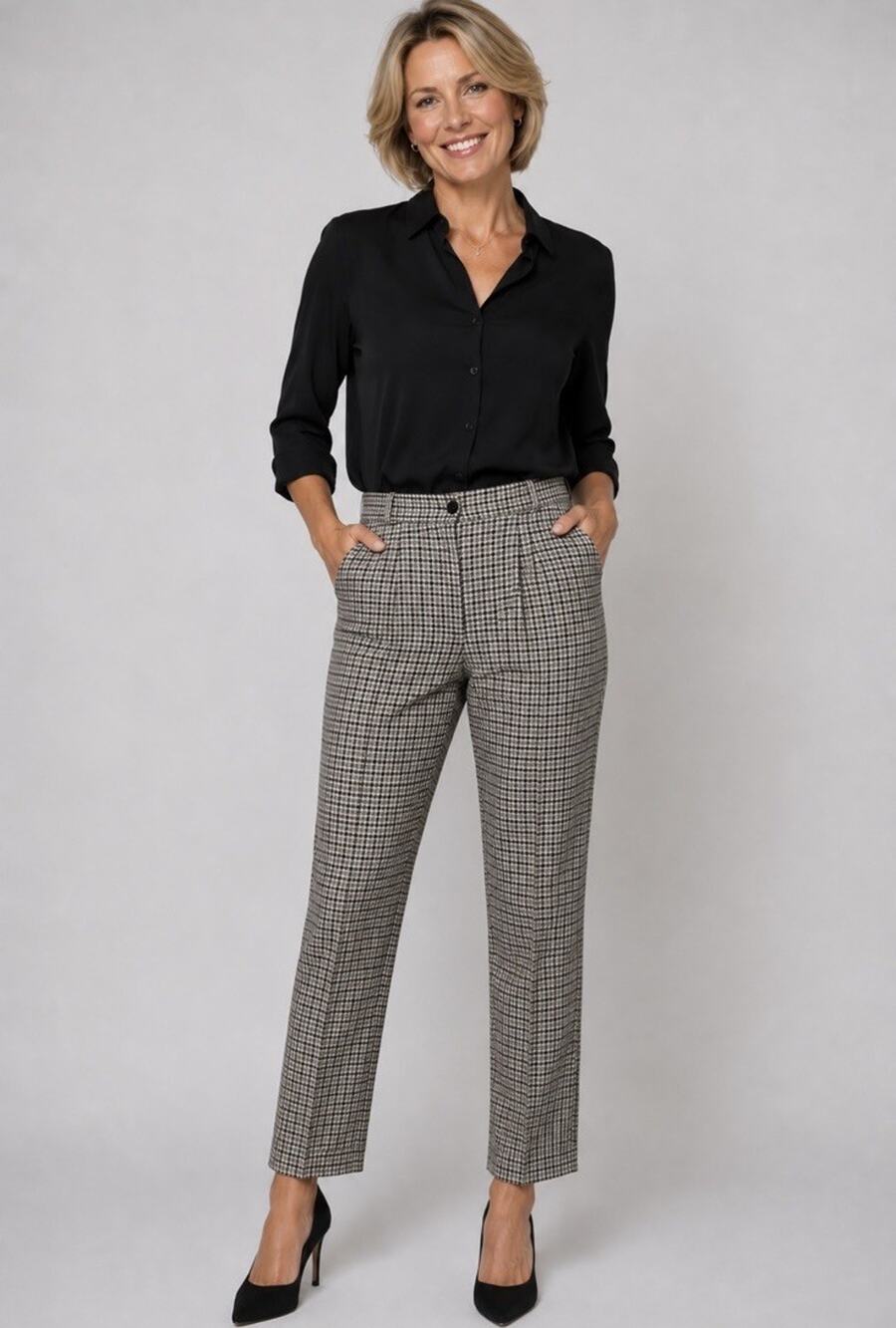 Talbots Plaid Pleated Front Women's Pants Size 8P Cuffed Cream Black Pockets